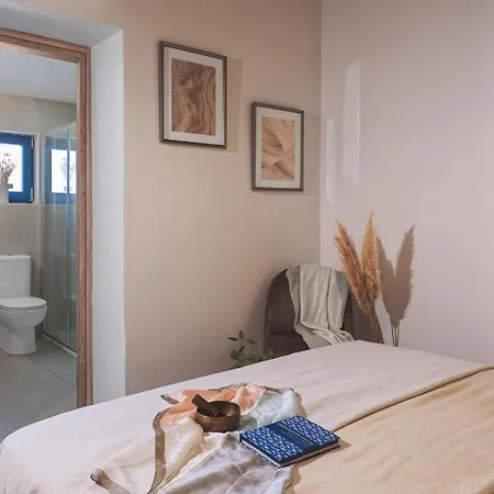בית נופש The Olive Manor Boutique Peristerona (Paphos)